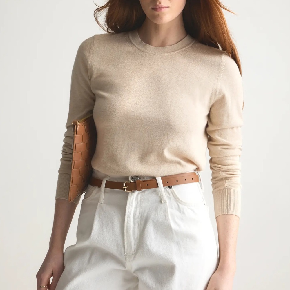 EUC QUINCE Lightweight Cotton Cashmere Crew Sweater - small hole customer return